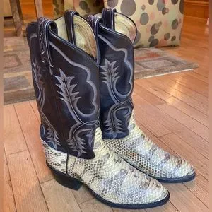 Tony Lama Black Label Exotic Python skin Boots - MEN\'s size 7.5 D Tony Lama Black Label Exotic Python skin Boots - MEN main image 2